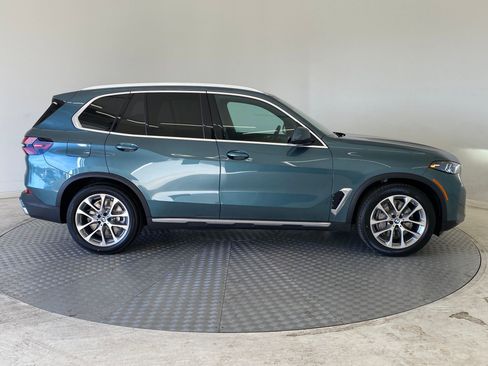 New 2026 BMW X5 xDrive50e w/ Premium Package image 7