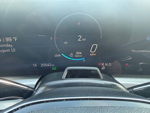 Used 2024 Cadillac Lyriq Sport AWD/4WD image 33