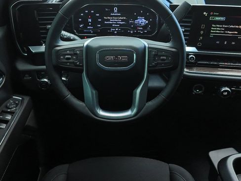 Used 2024 GMC Sierra 1500 Elevation image 6
