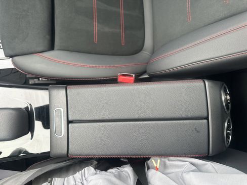 Used 2023 Mercedes-Benz CLA 250 4MATIC image 32