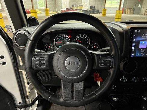Used 2014 Jeep Wrangler Sport image 17