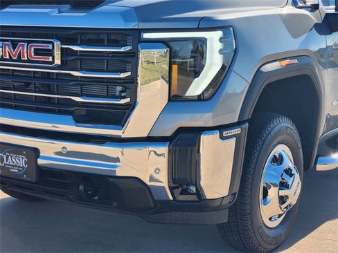 New 2026 GMC Sierra 3500 SLE image 7
