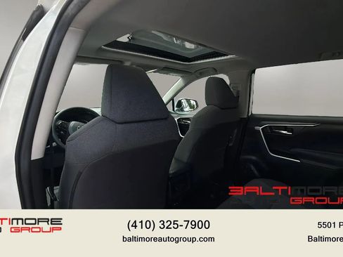 Used 2022 Toyota RAV4 XLE w/ Convenience Package FWD image 31