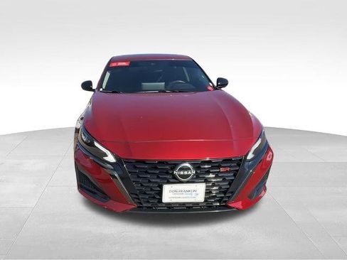 Certified 2024 Nissan Altima 2.5 SR w/ SR Premium Package AWD/4WD image 3