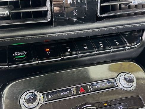 Used 2023 Lincoln Nautilus Reserve w/ Equipment Group 201A image 19