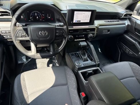 Used 2025 Toyota Tacoma SR5 RWD image 22