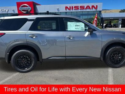 New 2026 Nissan Pathfinder SL