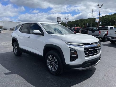 Certified 2025 Chevrolet Equinox LT FWD image 8
