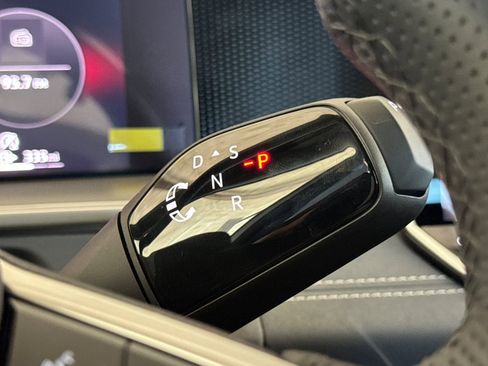 New 2026 Volkswagen Tiguan SE R-Line image 21