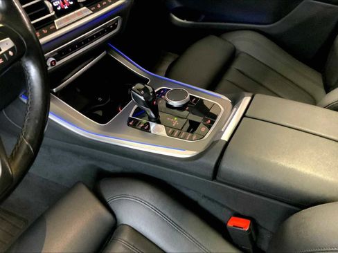 Used 2019 BMW X5 xDrive40i w/ Convenience Package image 16
