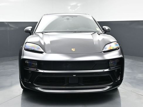 New 2026 Porsche Macan GTS Electric AWD/4WD image 12