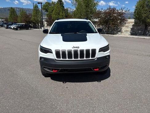 Used 2022 Jeep Cherokee Trailhawk w/ Premium Leather Package AWD/4WD image 16