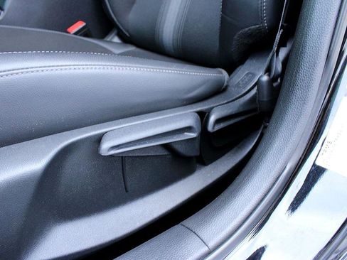 Used 2023 Honda Civic Sport image 8