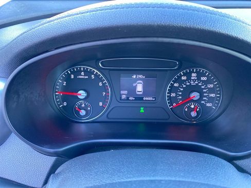 Used 2020 Kia Sorento LX w/ LX I4 Convenience Package image 19