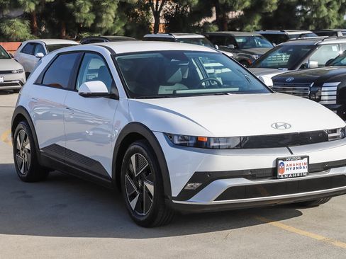 New 2026 Hyundai Ioniq 5 SEL image 10