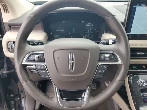 Certified 2023 Lincoln Nautilus Reserve AWD/4WD image 14