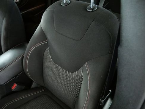 Used 2017 Jeep Cherokee 75th Anniversary AWD/4WD image 18