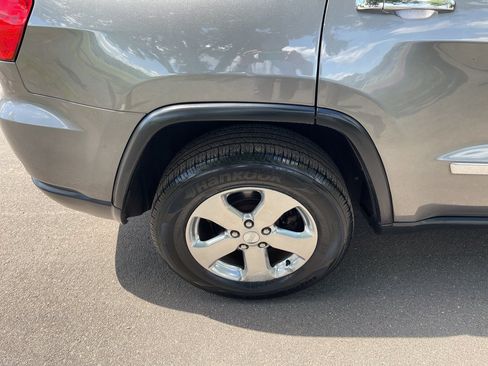 Used 2012 Jeep Grand Cherokee Limited AWD/4WD image 23
