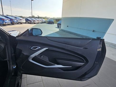 Used 2018 Chevrolet Camaro LT image 17