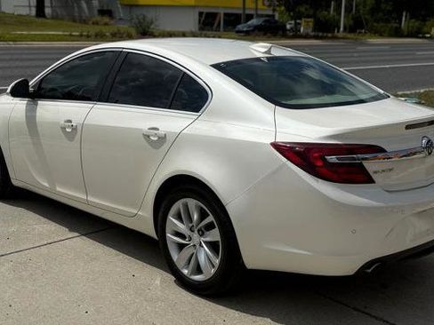 Used 2015 Buick Regal Premium FWD image 3