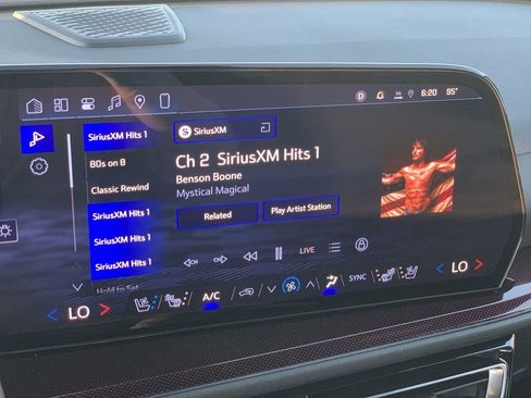 New 2026 Chevrolet Traverse RS image 10