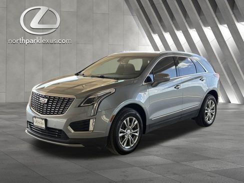 Used 2022 Cadillac XT5 Premium Luxury FWD image 3