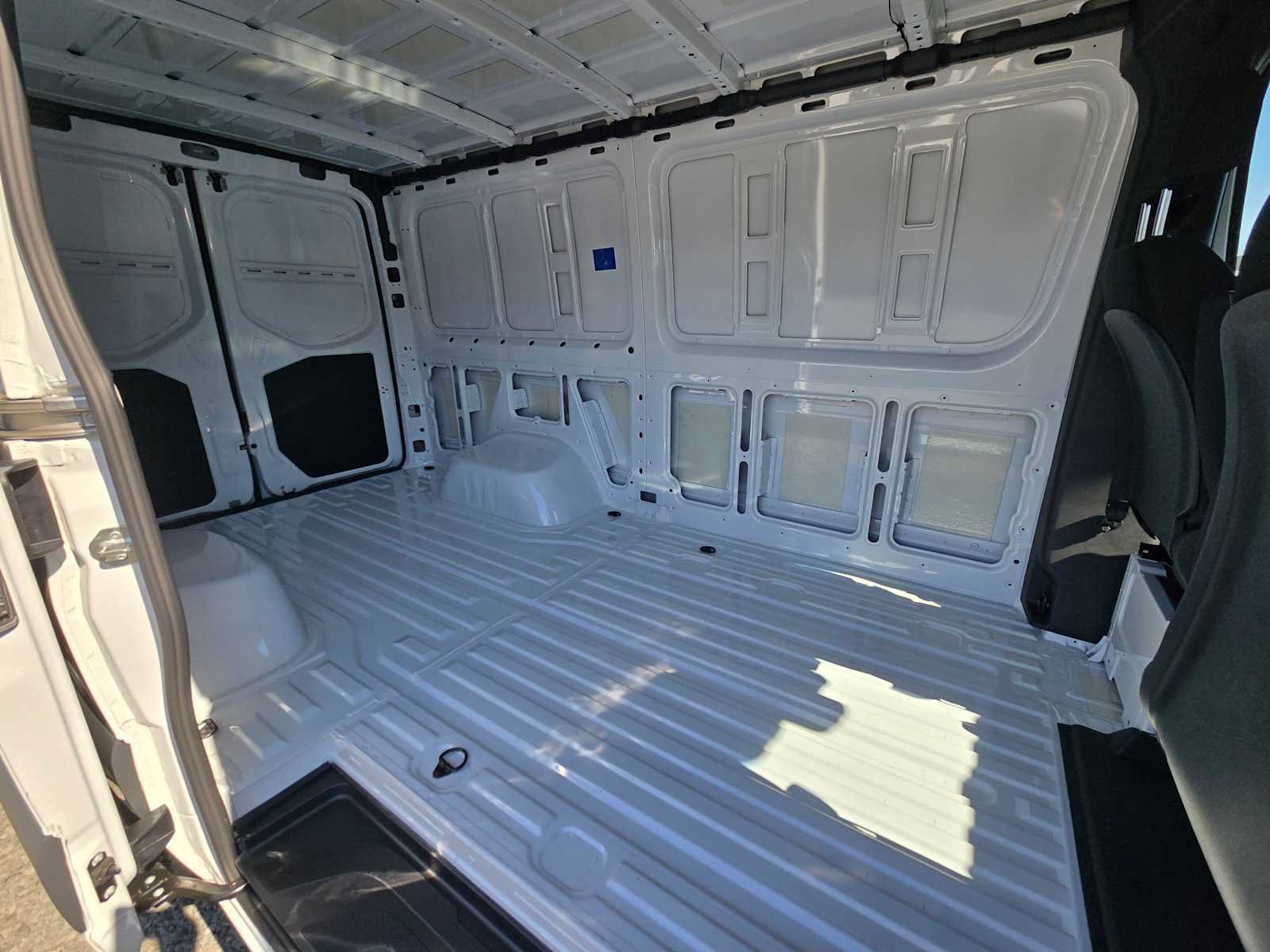 Used 2024 Mercedes-Benz Sprinter 3500 image 12