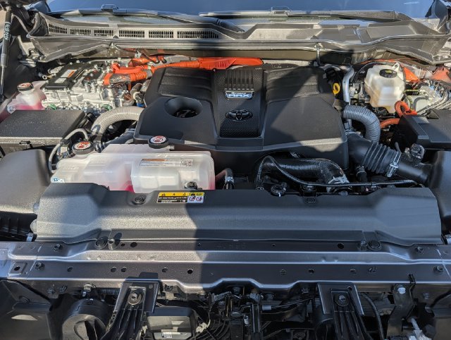Used 2025 Toyota Tundra TRD Pro AWD/4WD image 35