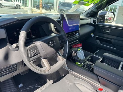 New 2026 Toyota Tundra Limited AWD/4WD image 8
