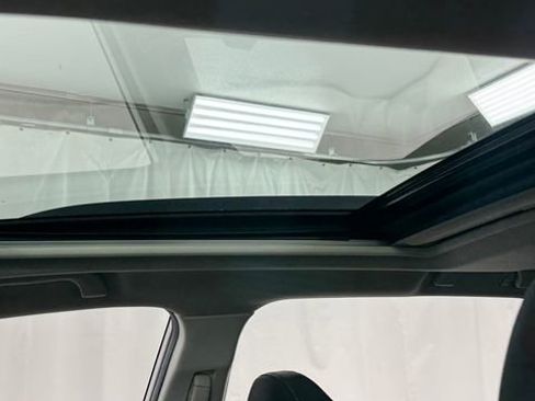 Used 2024 Subaru Forester Premium image 36