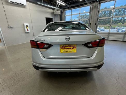 Used 2021 Nissan Altima 2.5 S FWD image 4