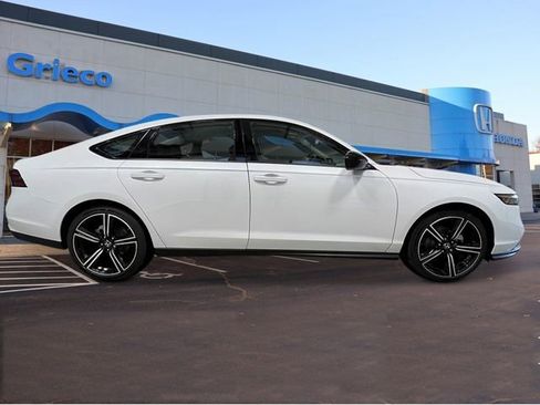 New 2026 Honda Accord SE image 7