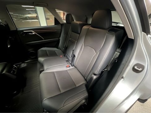 Certified 2022 Lexus RX 350L Premium w/ Premium Package image 20
