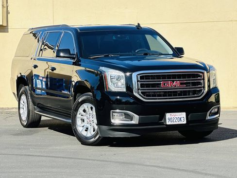 Used 2020 GMC Yukon XL SLT AWD/4WD image 1