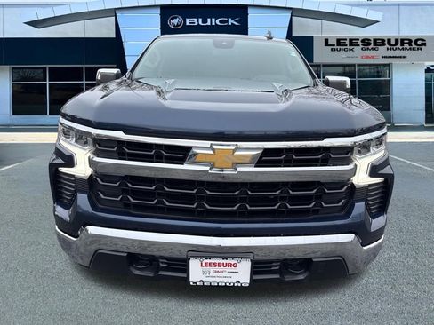 Used 2022 Chevrolet Silverado 1500 LT image 2