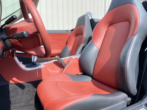 Used 2008 Chrysler Crossfire Limited RWD image 20