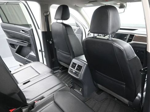 Used 2019 Volkswagen Atlas SE FWD image 12