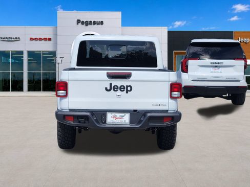 New 2026 Jeep Gladiator Sport AWD/4WD image 8