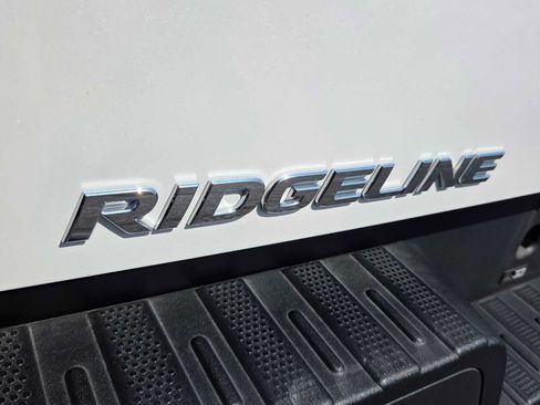 Used 2023 Honda Ridgeline RTL-E image 16