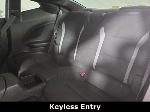 Certified 2021 Chevrolet Camaro LT image 12