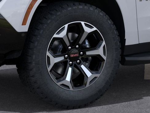 New 2026 GMC Yukon AT4 w/ LPO, Floor Liner Package image 9