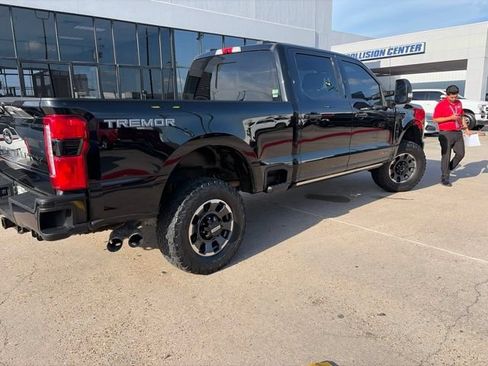 Used 2024 Ford F250 Lariat w/ Lariat Ultimate Package AWD/4WD image 28