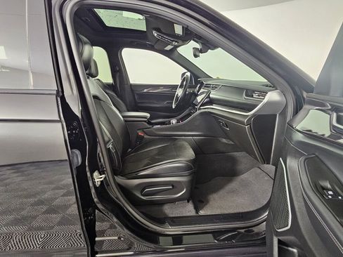 Used 2021 Jeep Grand Cherokee L Altitude image 39