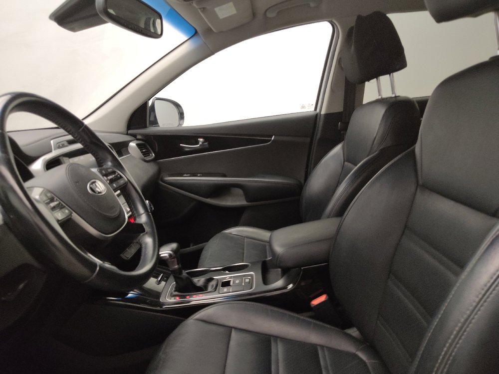 Used 2019 Kia Sorento EX FWD image 17