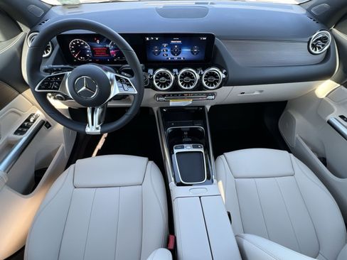 New 2026 Mercedes-Benz GLA 250 4MATIC image 13