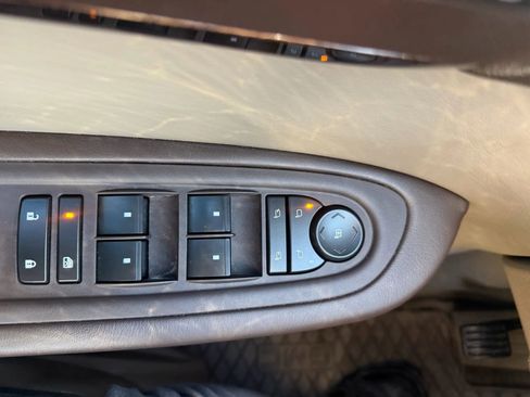 Used 2016 GMC Acadia Denali image 31