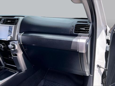 Used 2021 Toyota 4Runner SR5 Premium w/ Moonroof Package RWD image 18