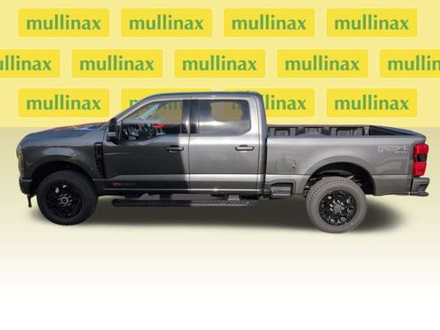 New 2026 Ford F350 Lariat w/ Black Appearance Package image 9