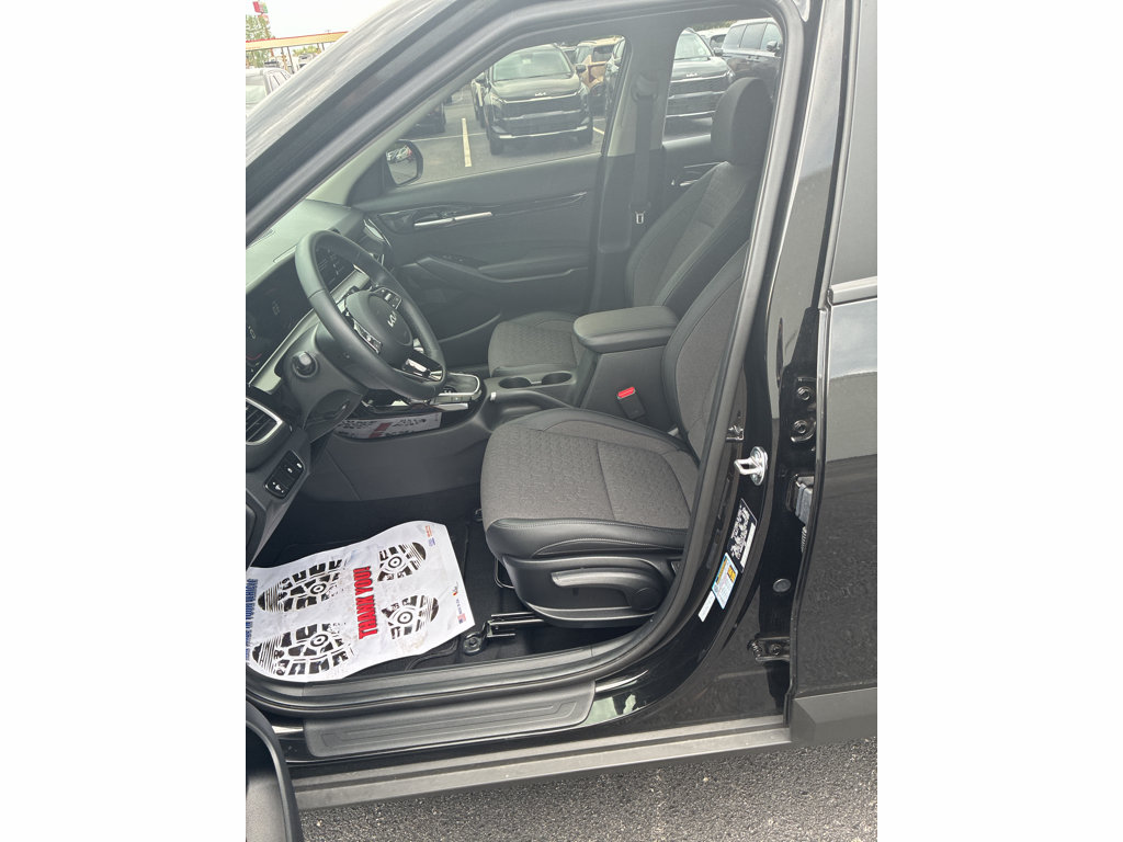 Used 2026 Kia Seltos S FWD image 11