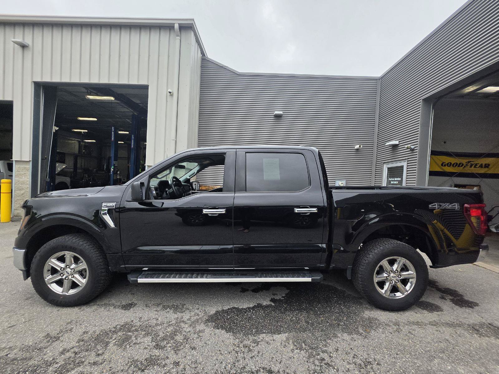 Used 2025 Ford F150 XLT w/ Equipment Group 301A Standard AWD/4WD image 7